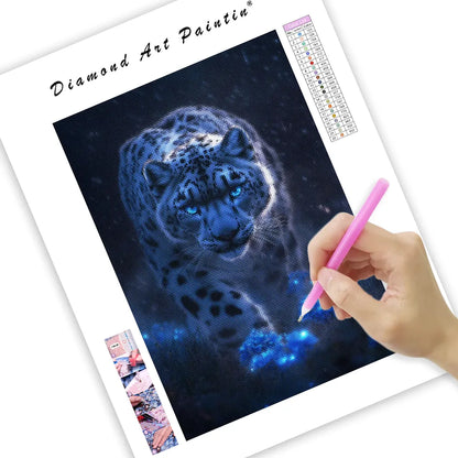 Giant Snow Leopard in Fog – Diamond Painting