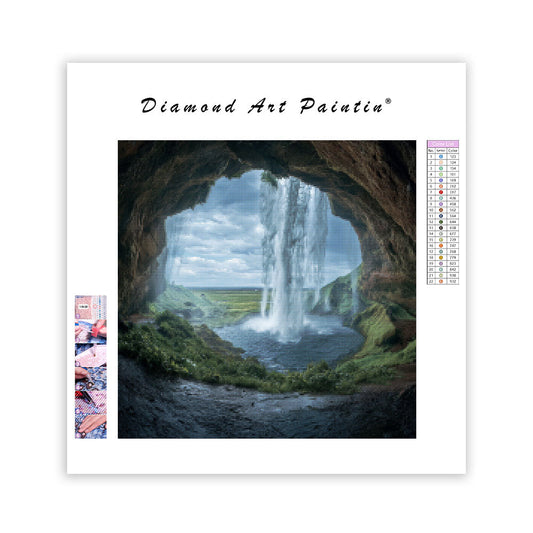 Behind Seljalandsfoss Waterfall - Diamond Painting