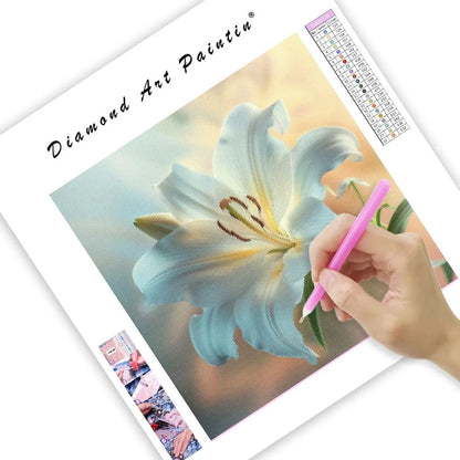 White Lily Glow - Diamond Painting