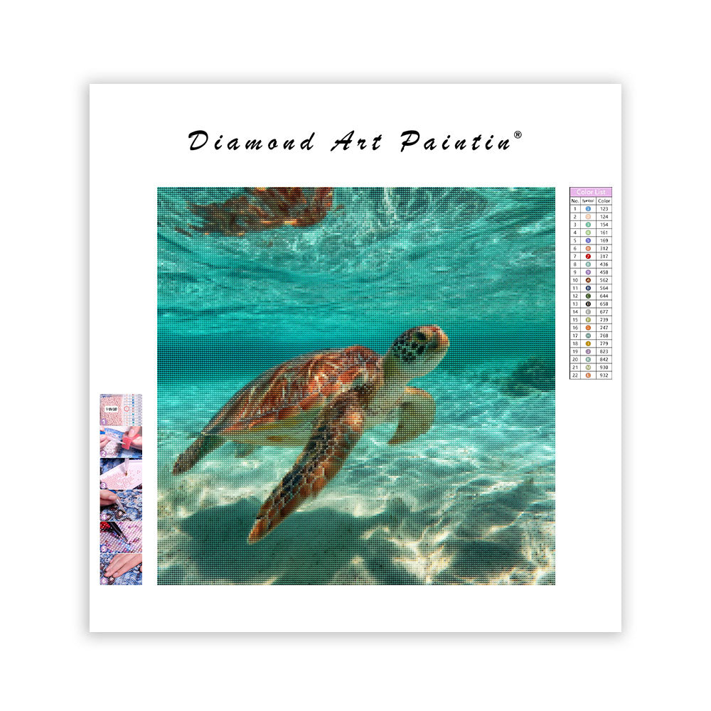 Sea Turtle in Clear Water - Diamond Painting
